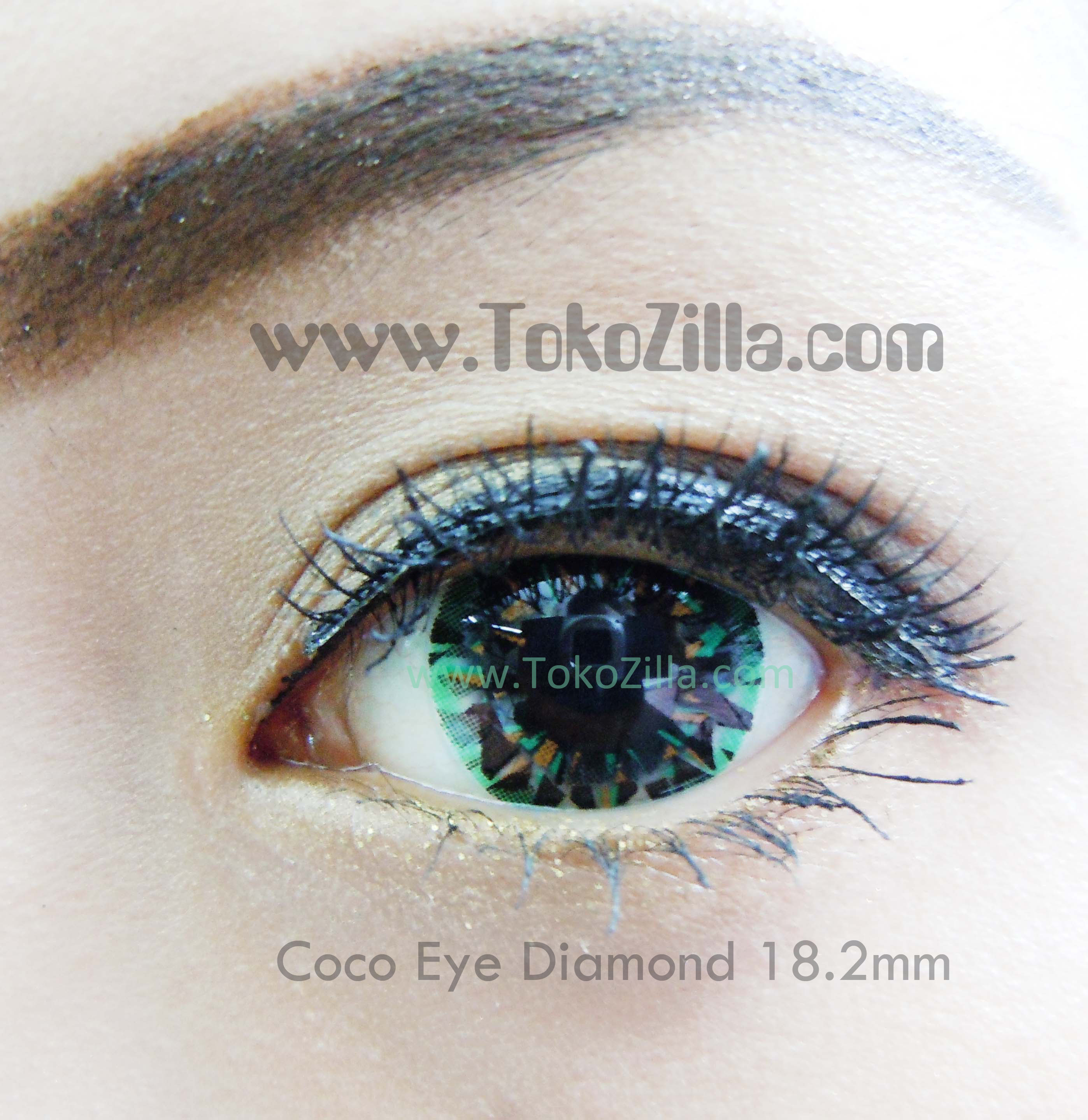 detail coco eye diamond green